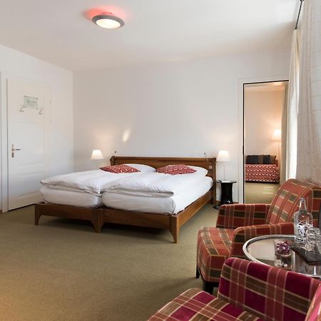 Hotel Saratz ปอนเตรสซีนา ภายนอก รูปภาพ