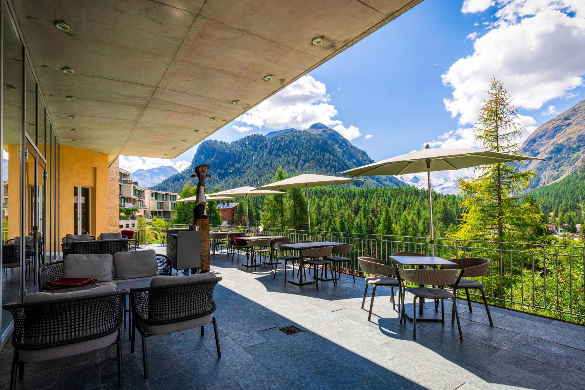Hotel Saratz ปอนเตรสซีนา ภายนอก รูปภาพ